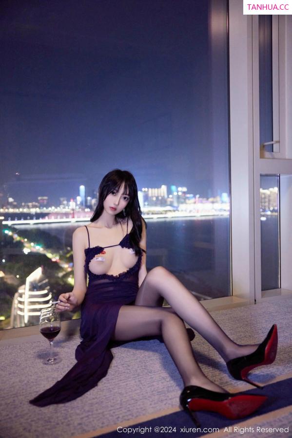 玥儿玥  [XiuRen]高清写真图 2024.10.25 No.9344 玥儿玥er 杭州旅拍第21张图片